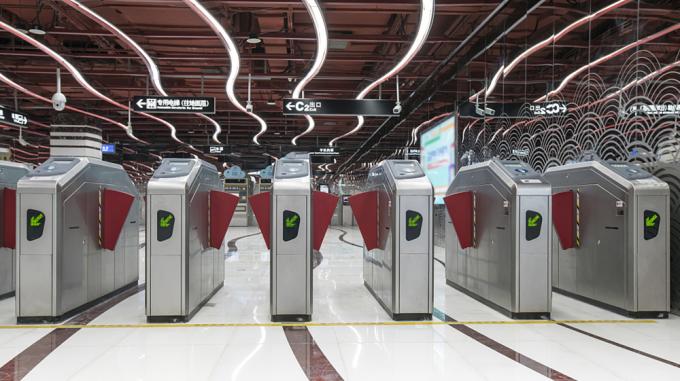 Utilisation d'ordinateur industriel dans le système urbain d'automation de transit de rail