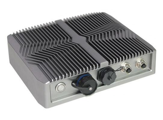 Noyau RS232 de quadruple du PC X86 Intel I5-8265U de Mini Industrial Embedded Box pour le kiosque